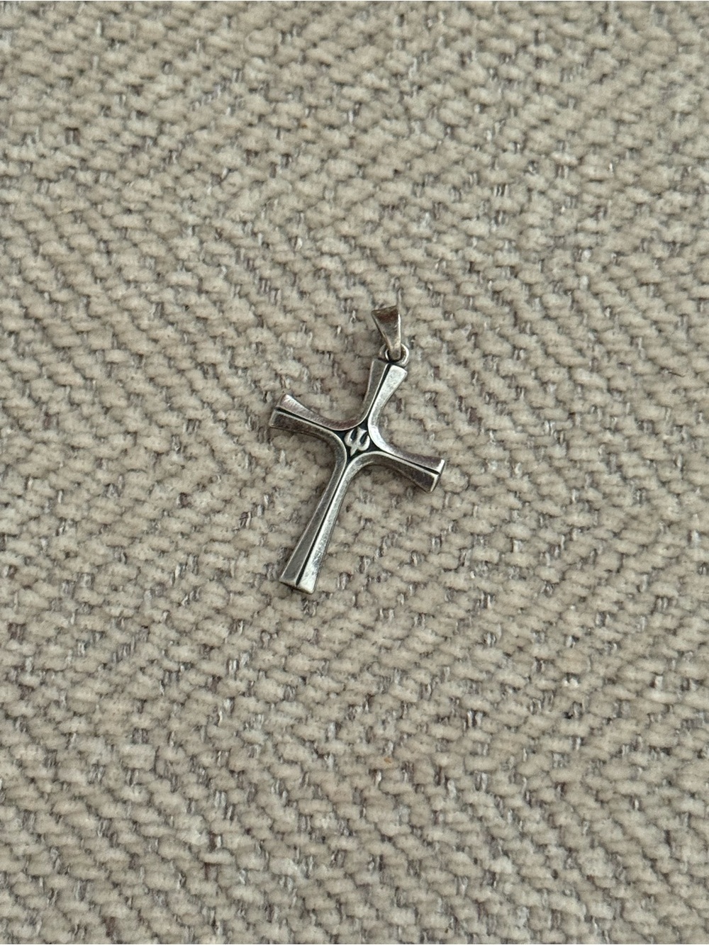 James Avery Retired Sterling Silver Small Serenity Cross